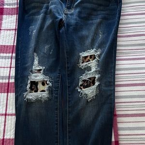 Judy Blue distressed jeans. Slightly worn. 11/30 size